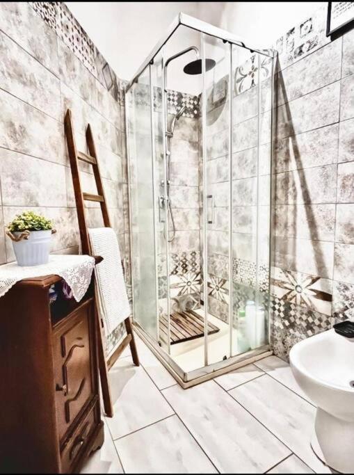 Casa Torino Noe - Graziosa Suite Vicino Al Centro エクステリア 写真